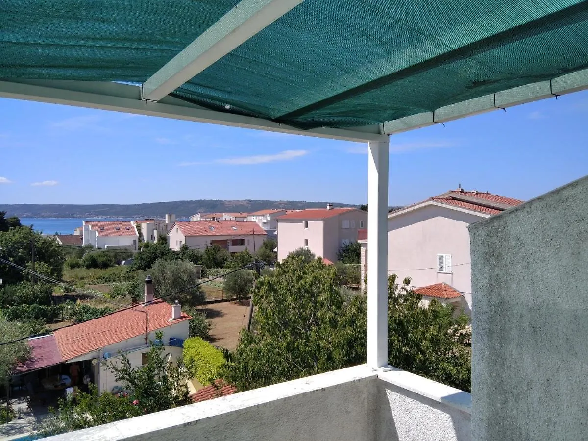 Apartments With A Parking Space Kastel Stafilic, Kastela - 20694 0*,