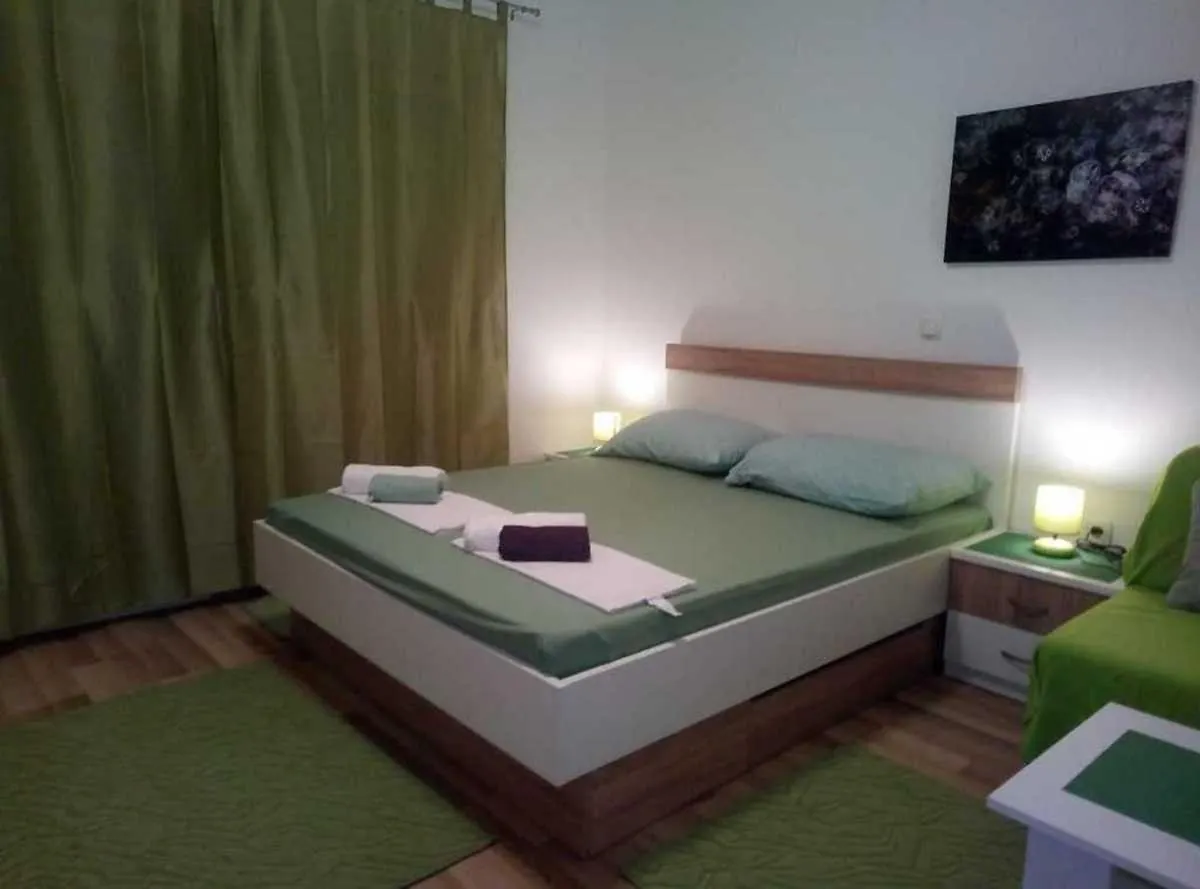 Apartments With A Parking Space Kastel Stafilic, Kastela - 20694 Croatia