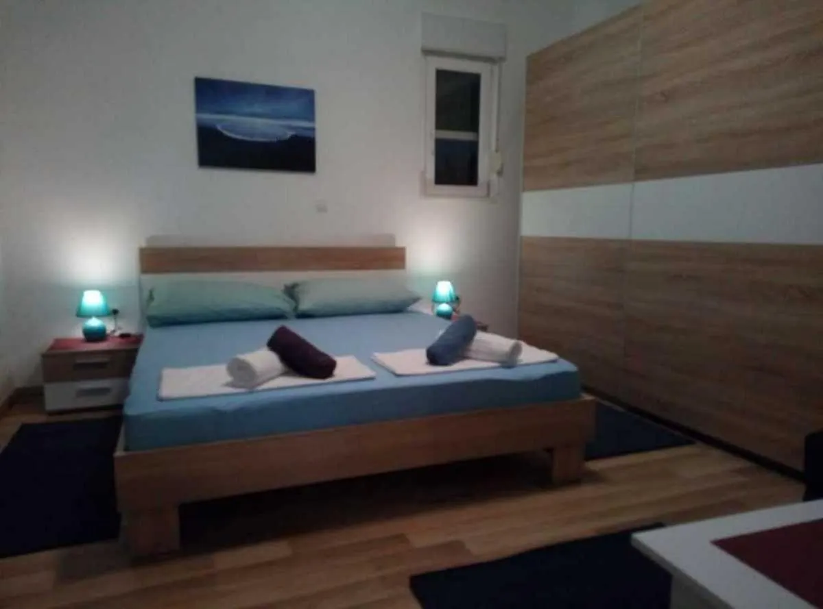 Apartments With A Parking Space Kastel Stafilic, Kastela - 20694