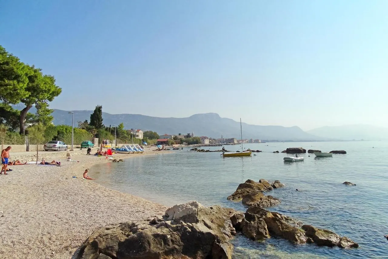 Apartments With A Parking Space Kastel Stafilic, Kastela - 20694